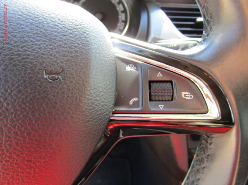 Škoda Rapid - hlavní fotka