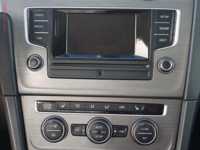 Volkswagen Golf - hlavní fotka