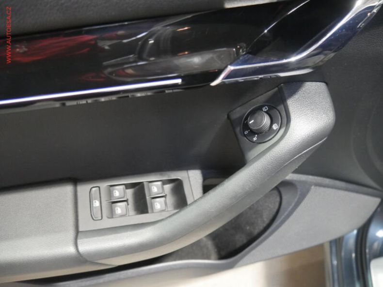 Škoda Octavia - hlavní fotka