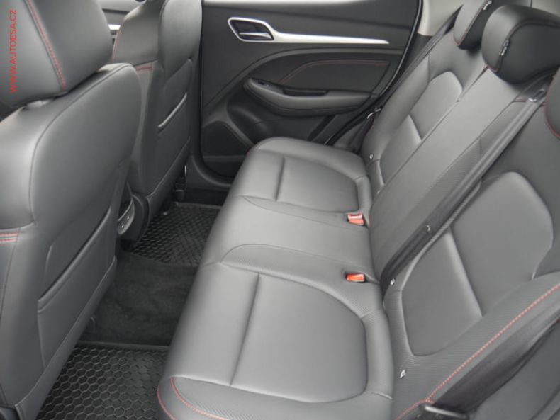 MG ZS - hlavní fotka