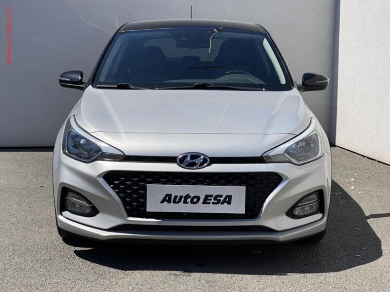 Hyundai i20 - hlavní fotka