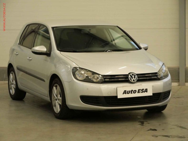 Volkswagen Golf - hlavní foto