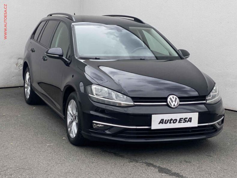 Volkswagen Golf - hlavní foto