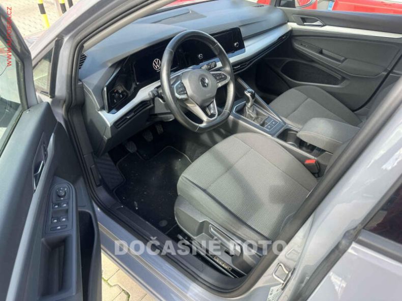 Volkswagen Golf - hlavní fotka