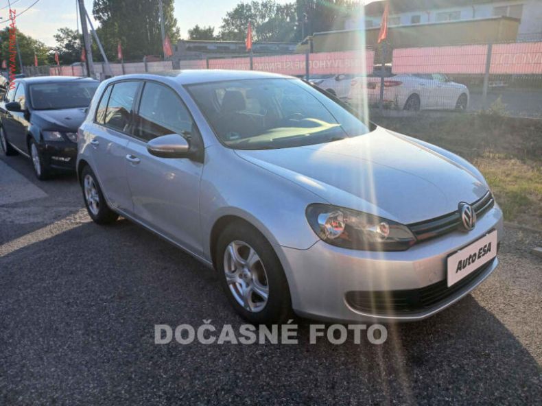 Volkswagen Golf - hlavní foto