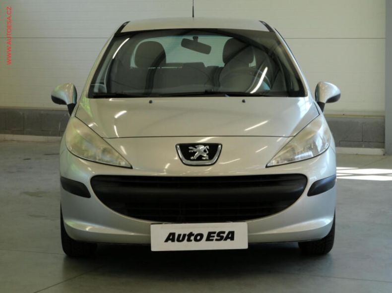 Peugeot 207 - hlavní fotka