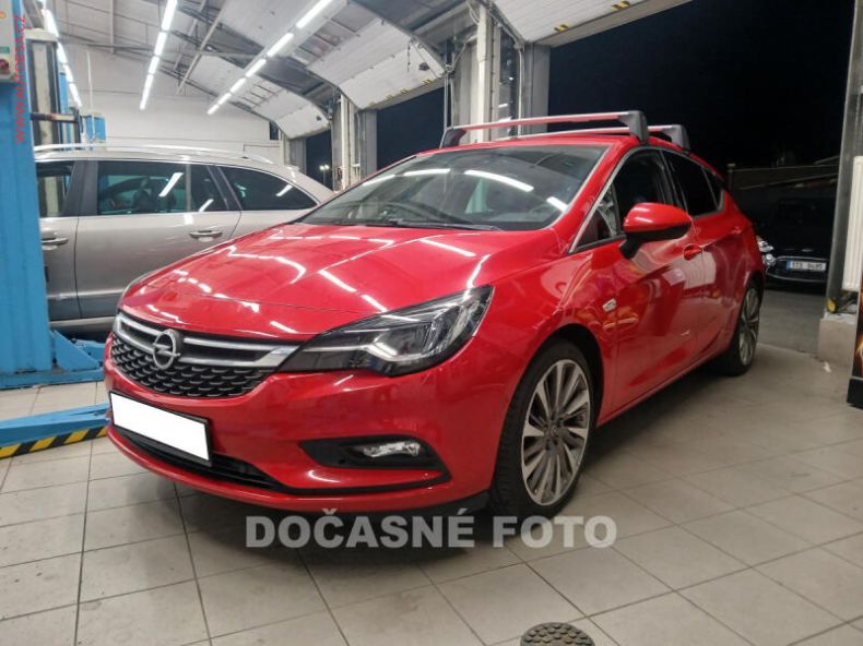 Opel Astra - hlavní foto