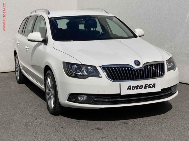 Škoda Superb - hlavní foto