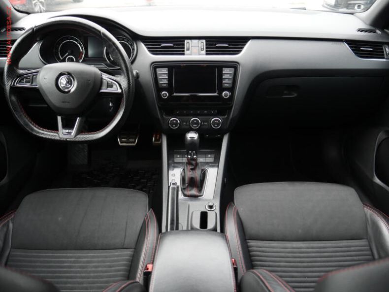 Škoda Octavia - hlavní fotka