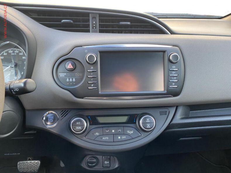 Toyota Yaris - hlavní fotka