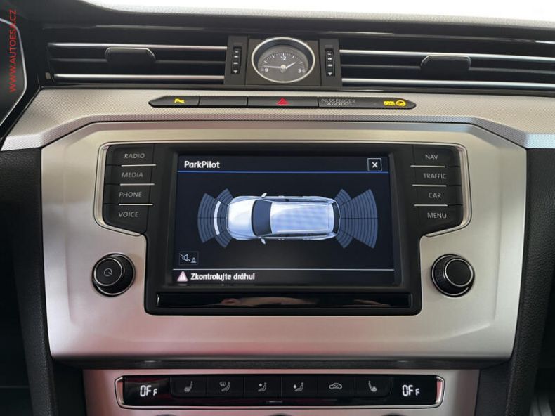 Volkswagen Passat - hlavní fotka