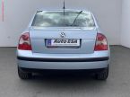 Volkswagen Passat - fotka číslo 4