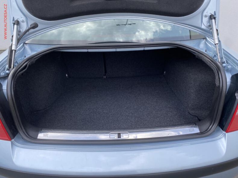 Volkswagen Passat - hlavní fotka