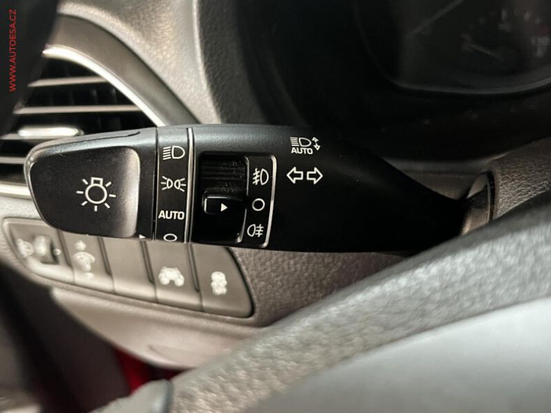 Hyundai i30 - hlavní fotka