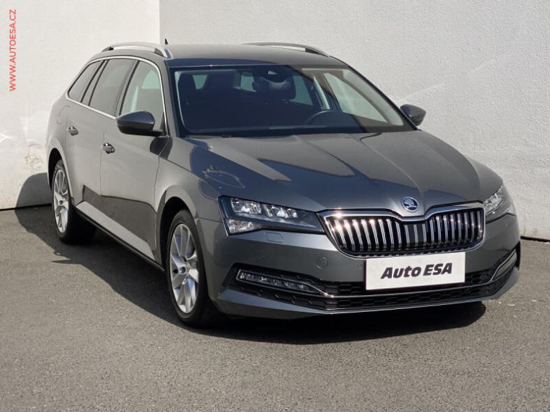 Škoda Superb - hlavní foto