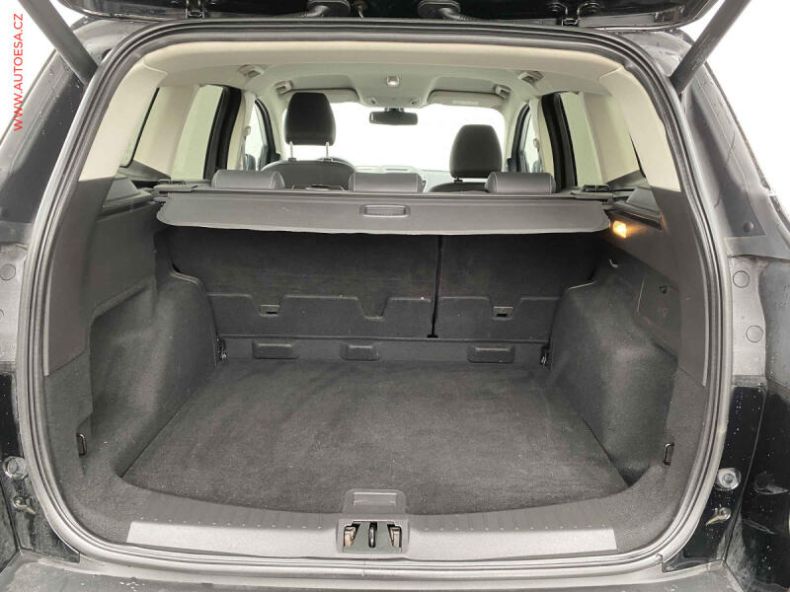 Ford Kuga - hlavní fotka