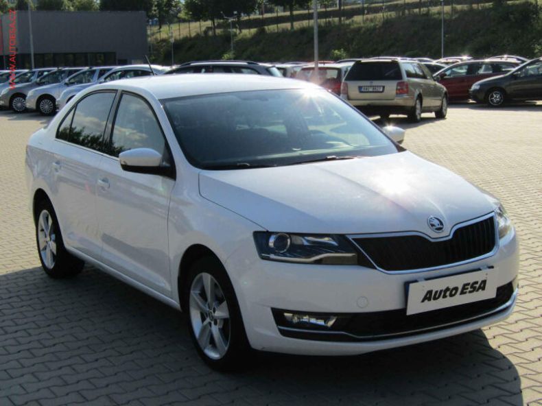 Škoda Rapid - hlavní foto