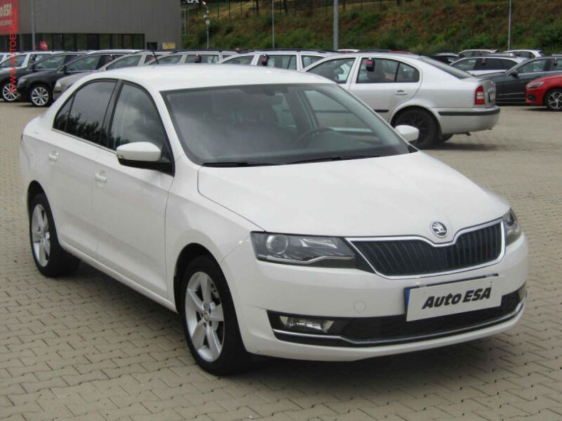 Škoda Rapid - hlavní foto