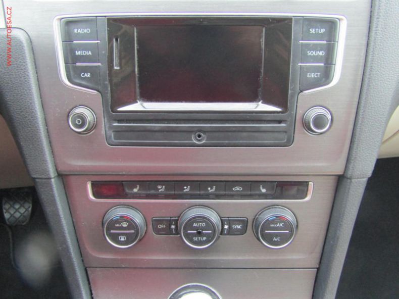 Volkswagen Golf - hlavní fotka