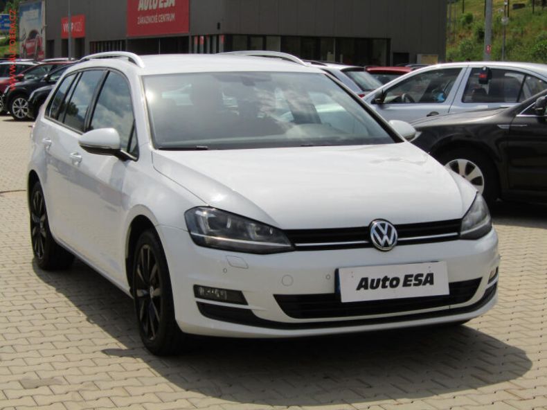 Volkswagen Golf - hlavní foto