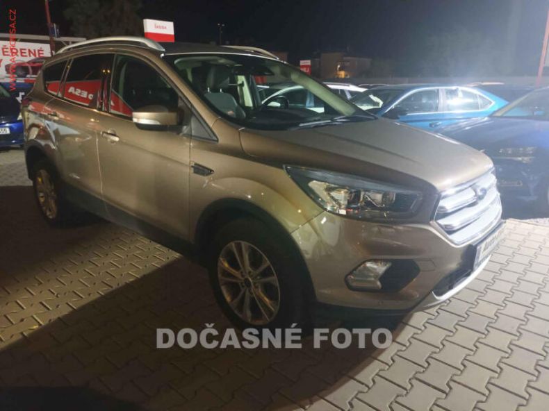 Ford Kuga - hlavní foto