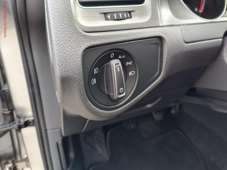 Volkswagen Golf - hlavní fotka