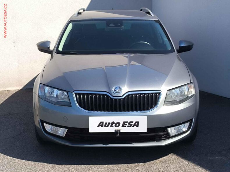 Škoda Octavia - hlavní fotka