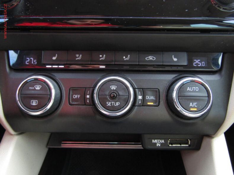 Škoda Octavia - hlavní fotka