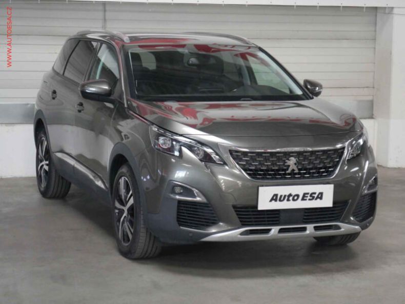 Peugeot 5008 - hlavní foto