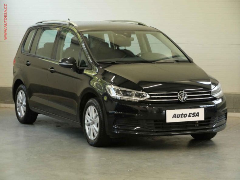 Volkswagen Touran - hlavní foto