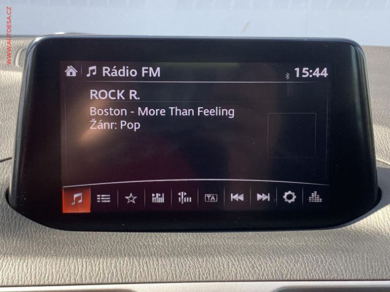 Mazda 3 - hlavní fotka