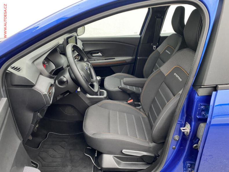 Dacia Sandero - hlavní fotka