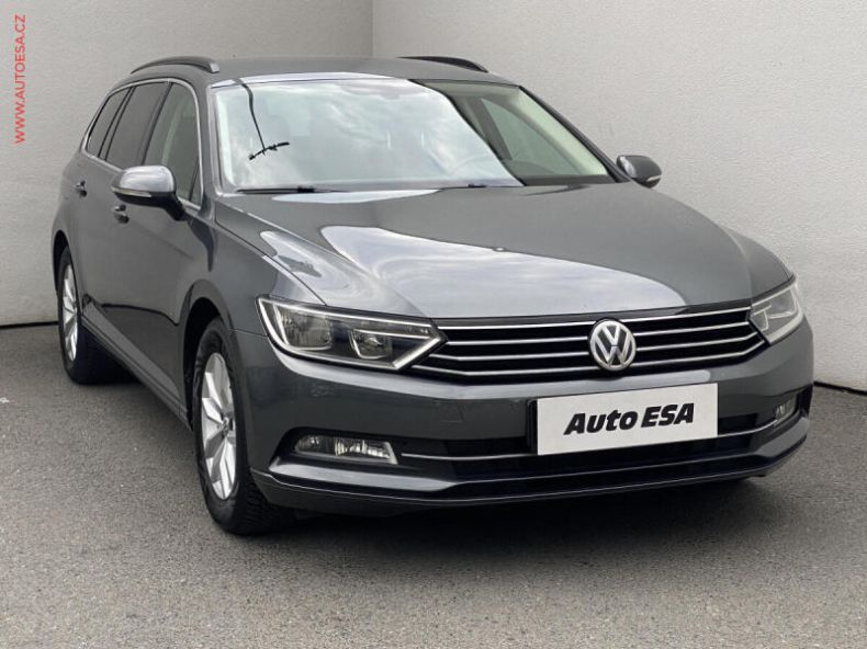 Volkswagen Passat - hlavní fotka inzerátu