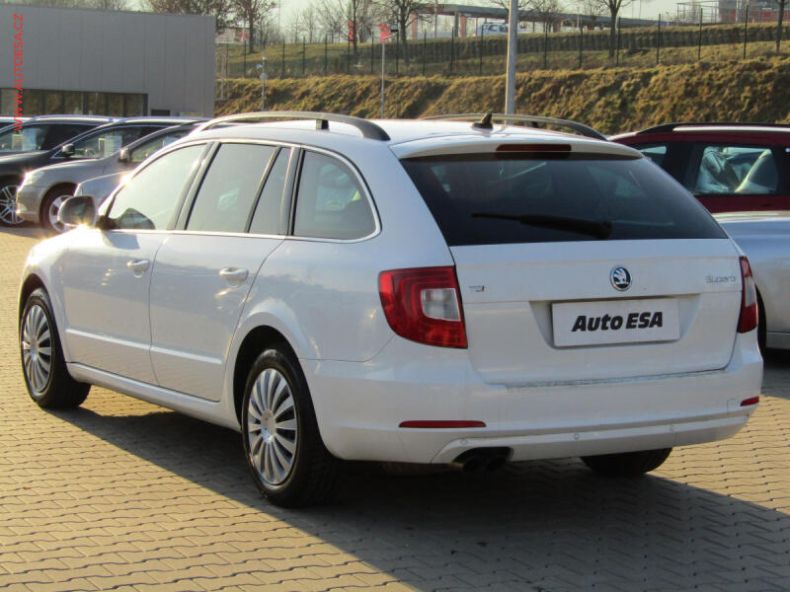 Škoda Superb - hlavní fotka