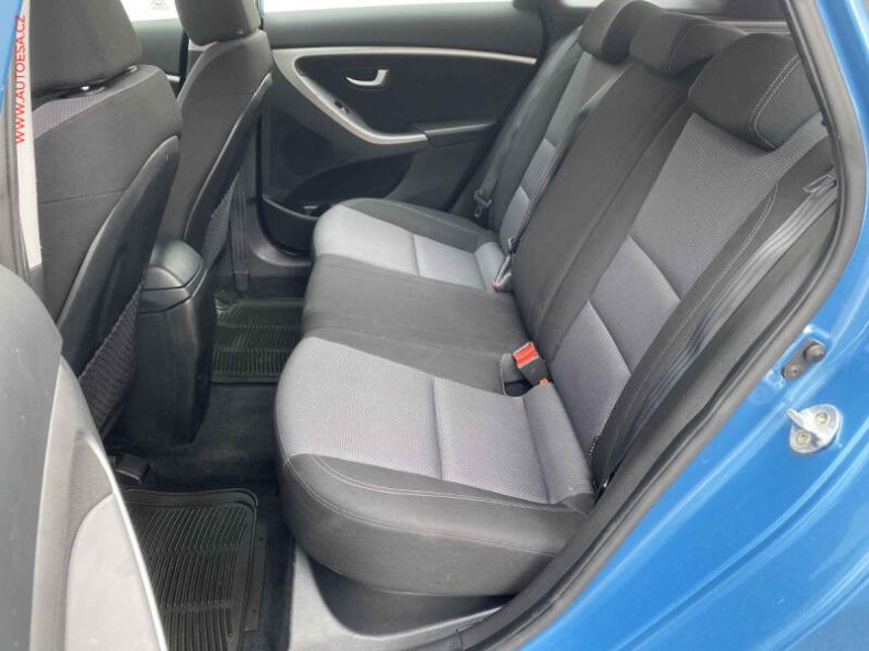 Hyundai i30 - hlavní fotka