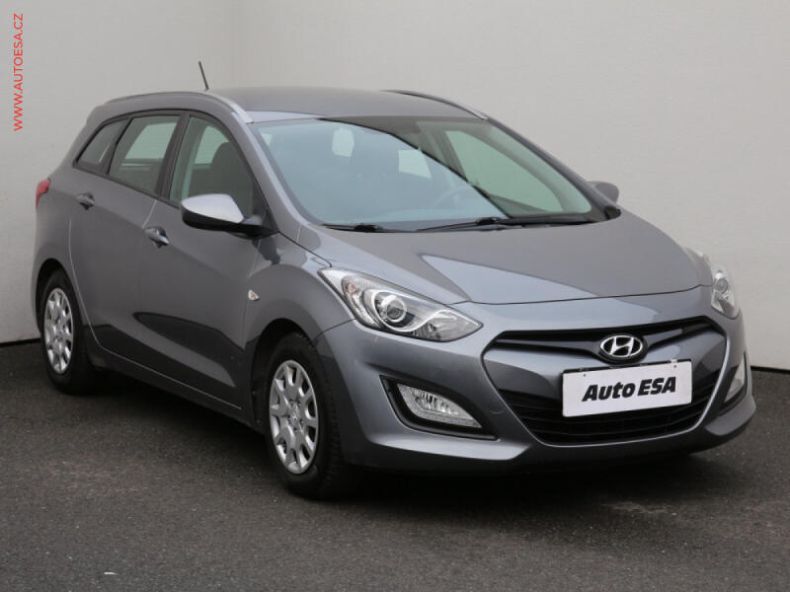 Hyundai i30 - hlavní foto