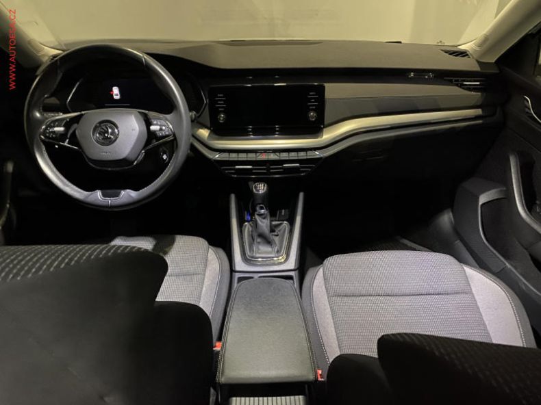 Škoda Octavia - hlavní fotka