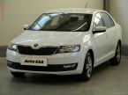 Škoda Rapid - fotka číslo 2