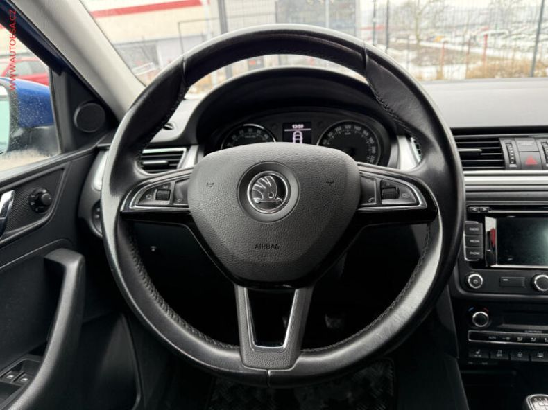 Škoda Rapid - hlavní fotka
