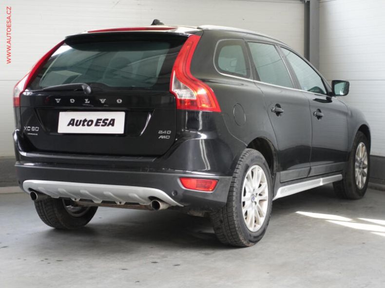 Volvo XC60 - hlavní fotka