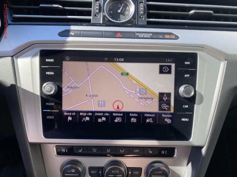 Volkswagen Passat - hlavní fotka