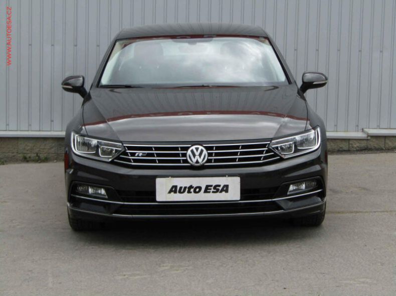 Volkswagen Passat - hlavní fotka