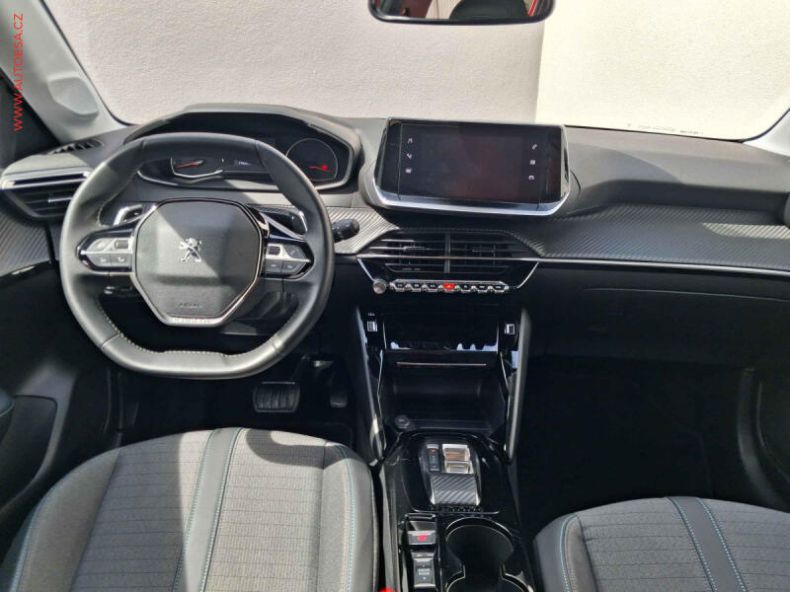 Peugeot 208 - hlavní fotka