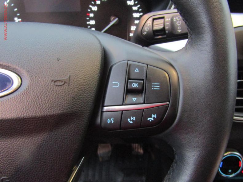 Ford Focus - hlavní fotka