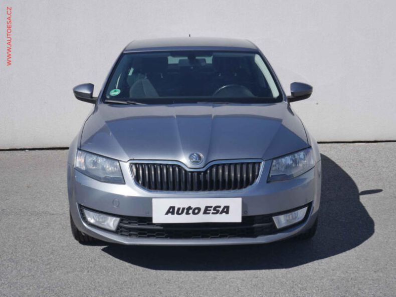 Škoda Octavia - hlavní fotka