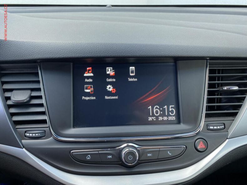 Opel Astra - hlavní fotka
