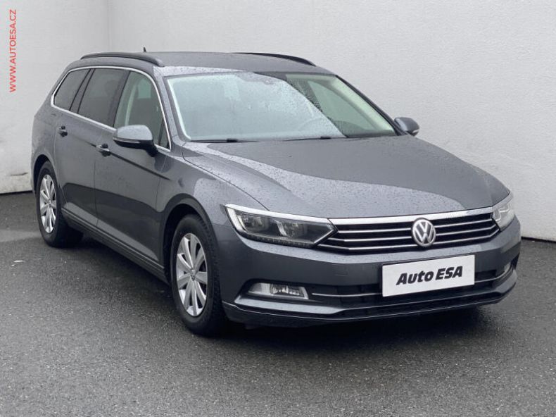 Volkswagen Passat - hlavní foto