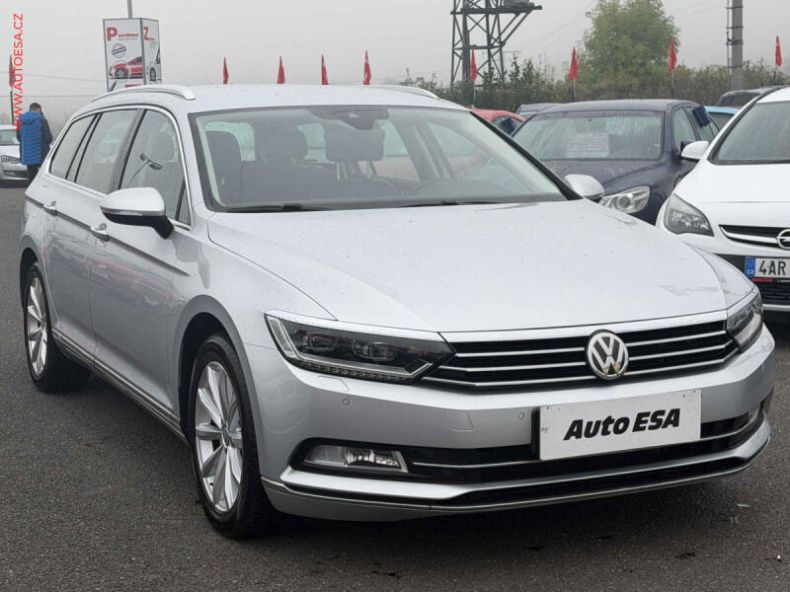 Volkswagen Passat - hlavní foto