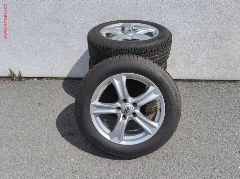 Hyundai ix35 - hlavní fotka