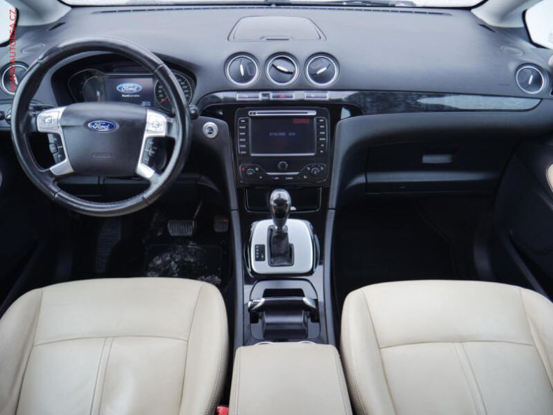 Ford S-MAX - hlavní fotka